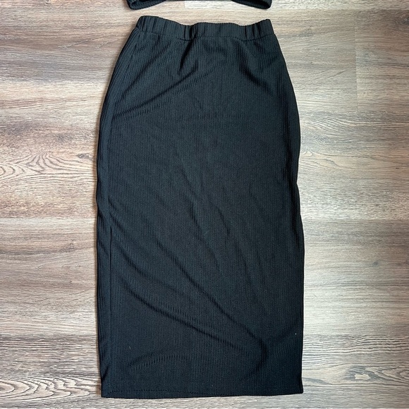 Shein Black Top and Skirt Set - Picture 8 of 9